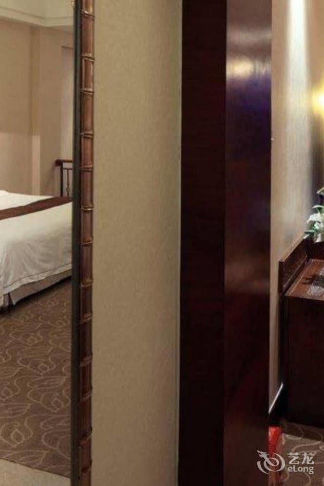 Phoenix Hotel Wuyi Jiangmen Exterior foto